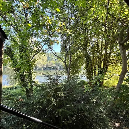 Dans Les Arbres Avec Bain Nordique Pensión 3*
