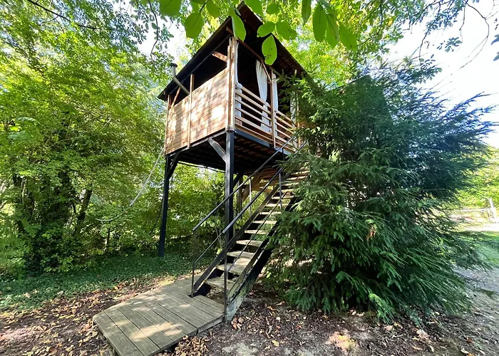 Pensión Dans Les Arbres Avec Bain Nordique