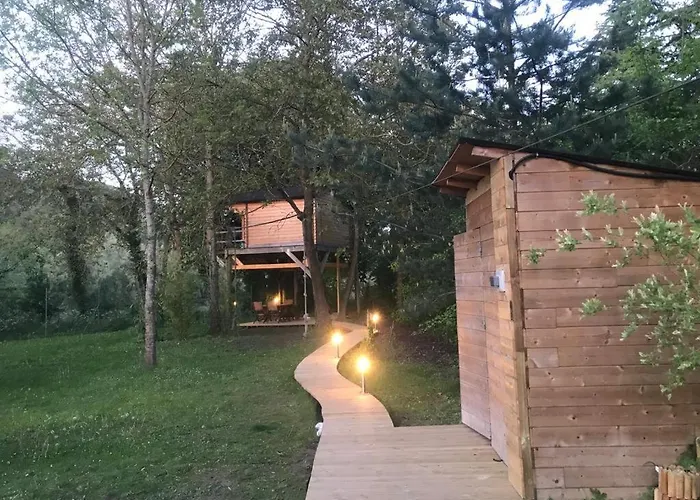 Pensión Dans Les Arbres Avec Bain Nordique 3*